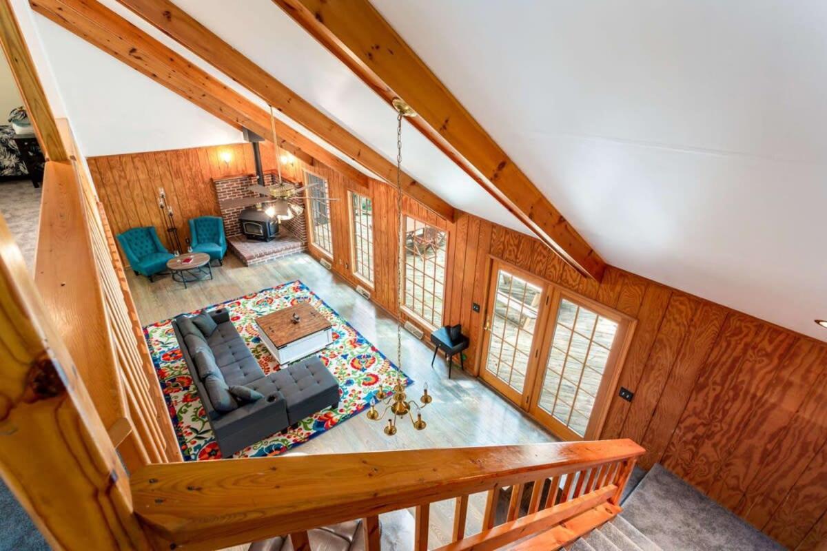 Huge Cabin W Hot Tub, Deck, Grill, Fire Pit, Wifi بيركلي سبرينغز المظهر الخارجي الصورة
